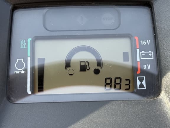 Image of John Deere X350 equipment image 4