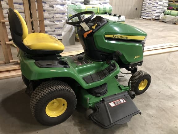 Image of John Deere X350 equipment image 3