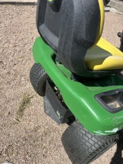 Image of John Deere X350 equipment image 4