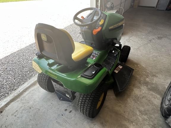 Image of John Deere X350 equipment image 4