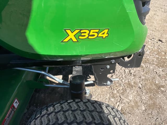 Image of John Deere X354 equipment image 3