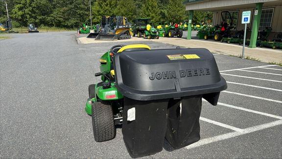 Image of John Deere X354 equipment image 1