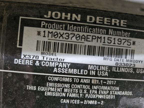 Image of John Deere X370 equipment image 2