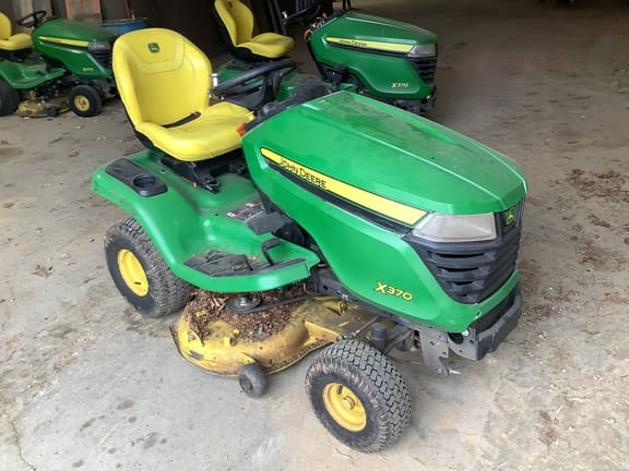 Main image John Deere X370