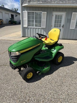 2023 John Deere X370 Equipment Image0