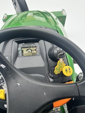 Image of John Deere X370 equipment image 3