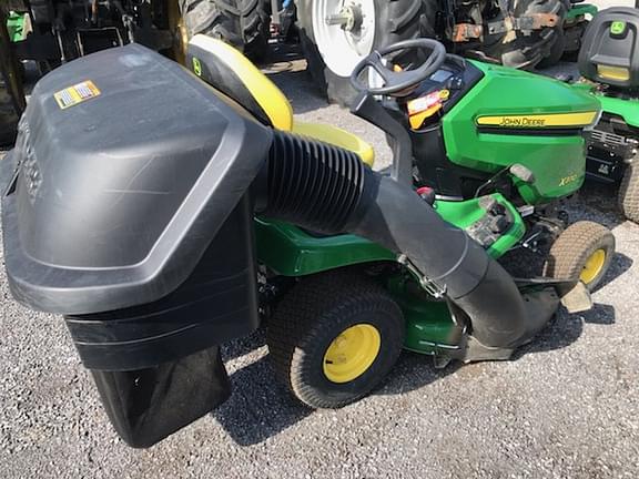 Image of John Deere X370 equipment image 1