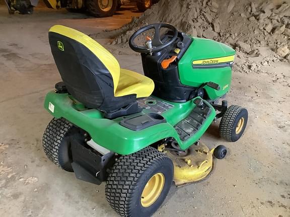 Image of John Deere X370 equipment image 3