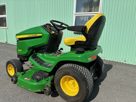 Image of John Deere X380 equipment image 3