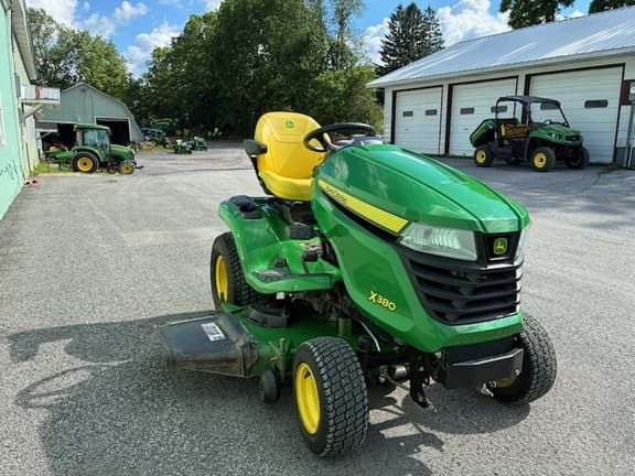 Image of John Deere X380 equipment image 4