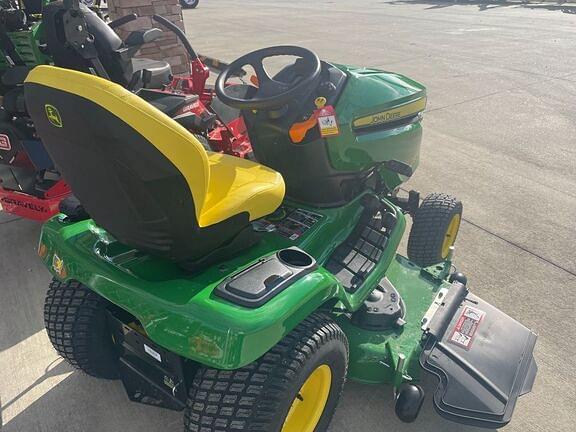 Image of John Deere X380 equipment image 1
