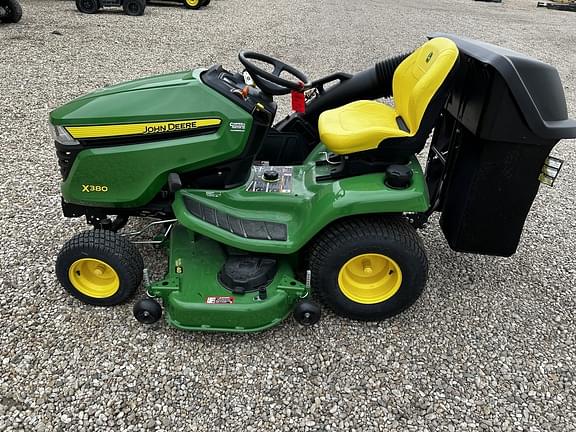 Image of John Deere X380 equipment image 1