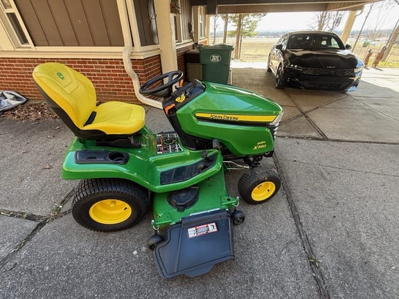 2023 John Deere X380 Equipment Image0