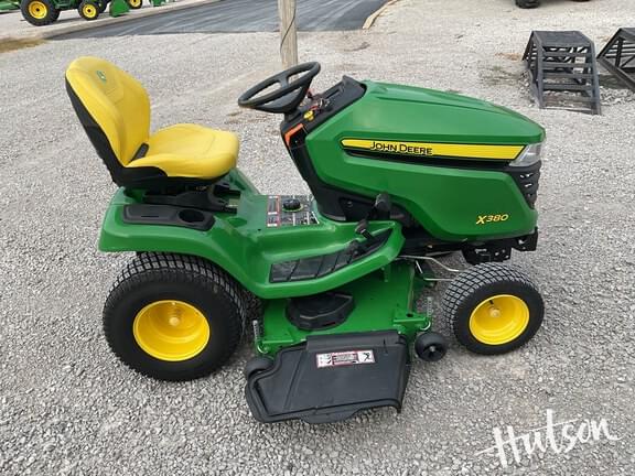 Image of John Deere X380 equipment image 3