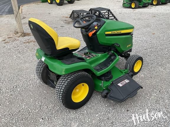Image of John Deere X380 equipment image 4