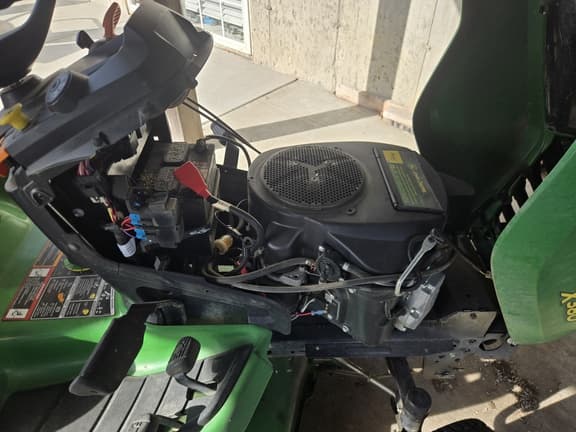 Image of John Deere X380 equipment image 4