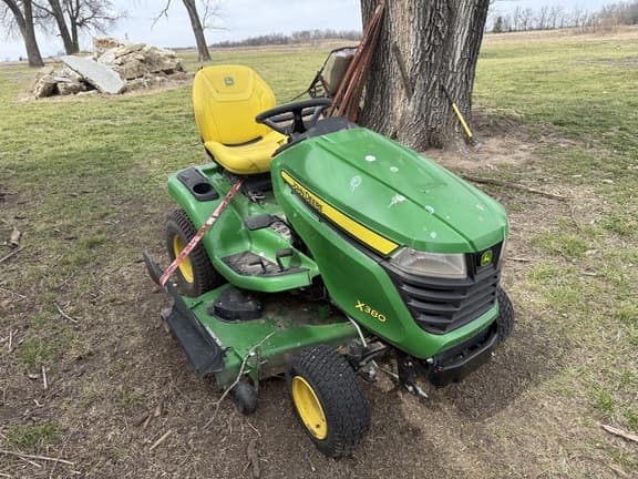 Image of John Deere X380 equipment image 4
