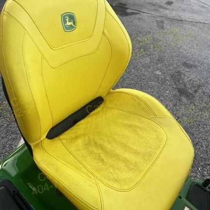 Image of John Deere X380 equipment image 4