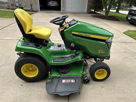 Image of John Deere X380 equipment image 1
