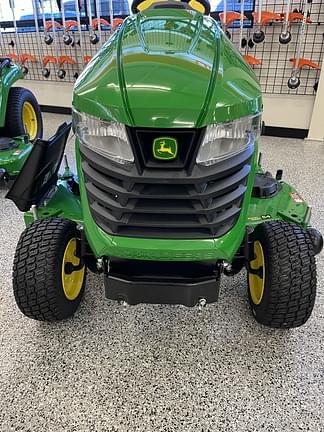 Image of John Deere X380 equipment image 3