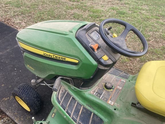 Image of John Deere X380 equipment image 3
