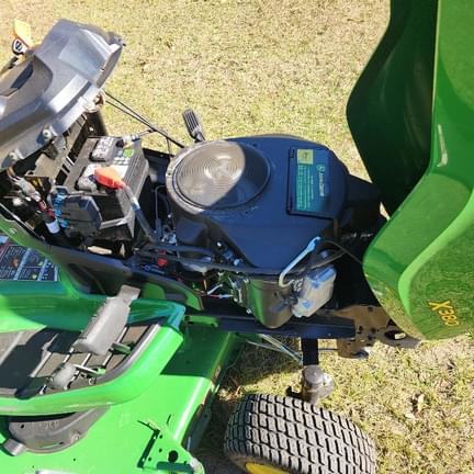 Image of John Deere X380 equipment image 1