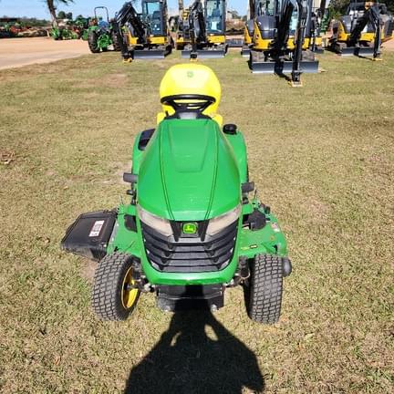 Image of John Deere X380 equipment image 4