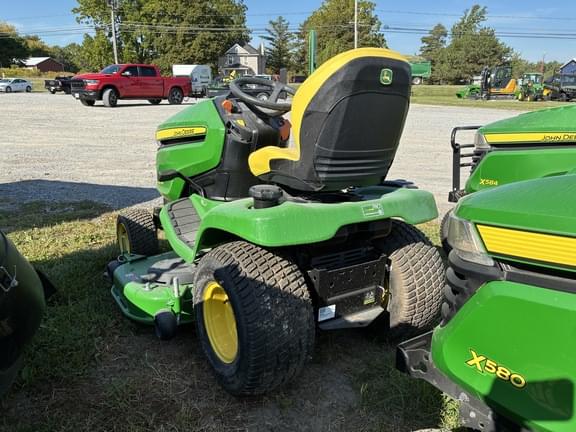 Image of John Deere X380 equipment image 1