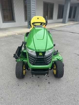 Image of John Deere X380 equipment image 1