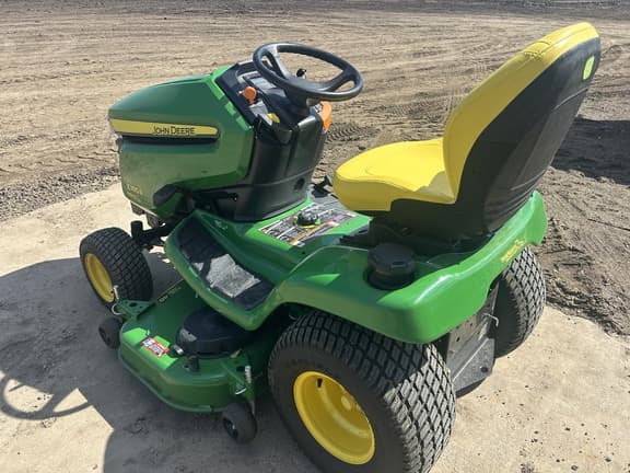 Image of John Deere X380 equipment image 3