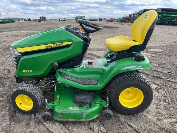 Image of John Deere X380 equipment image 1