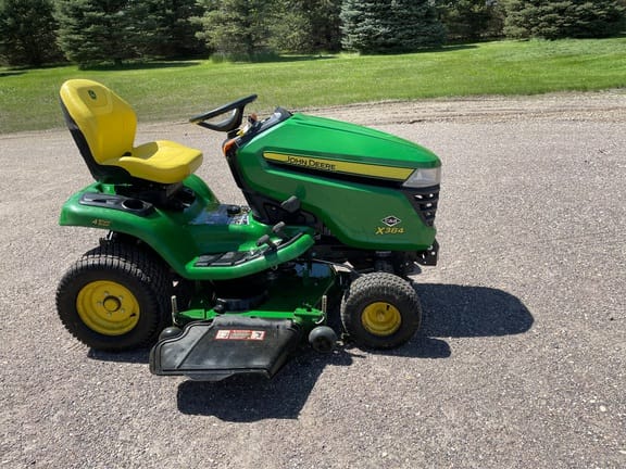 Main image John Deere X384