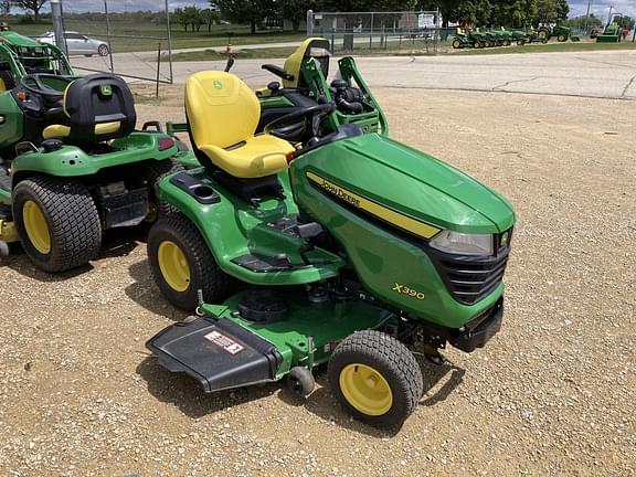 Image of John Deere X390 equipment image 2