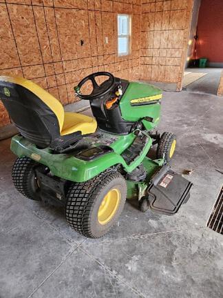 Image of John Deere X390 equipment image 1