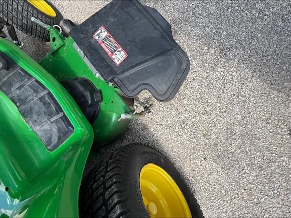 Image of John Deere X390 equipment image 2