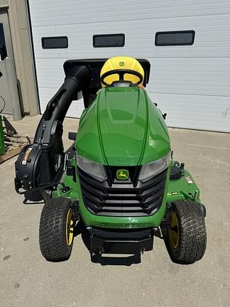 Image of John Deere X390 equipment image 2