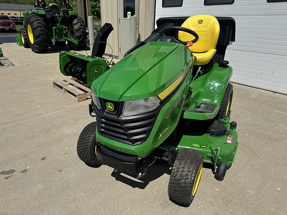 Image of John Deere X390 equipment image 3