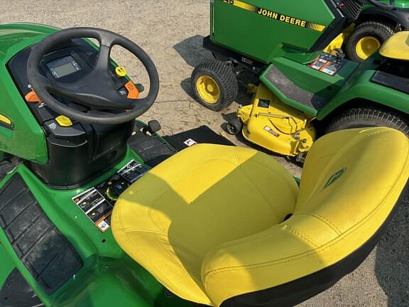 Image of John Deere X390 equipment image 4