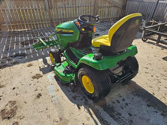 Image of John Deere X390 equipment image 3