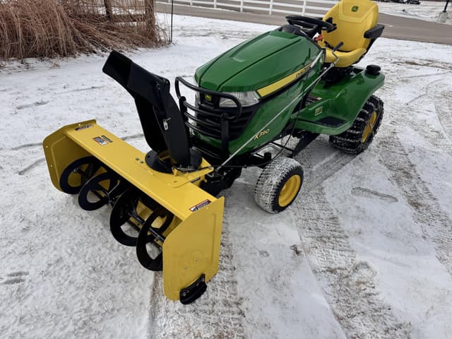 Image of John Deere X390 equipment image 3