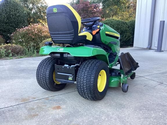 Image of John Deere X390 equipment image 4