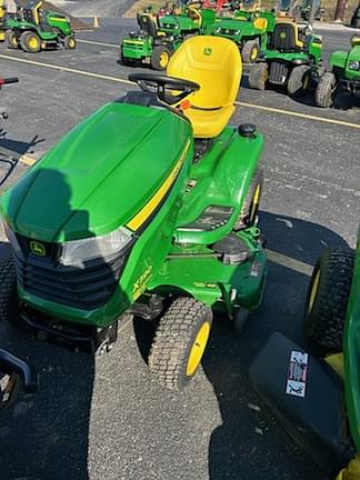 Image of John Deere X390 equipment image 1