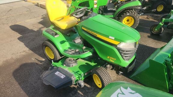 Image of John Deere X390 equipment image 3