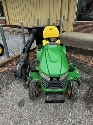 Image of John Deere X390 equipment image 1