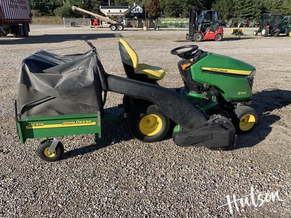Image of John Deere X390 equipment image 4