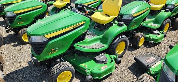 Image of John Deere X390 Image 0