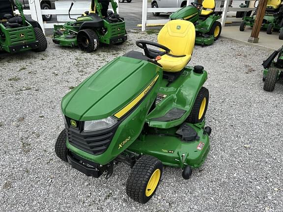 Image of John Deere X390 equipment image 4