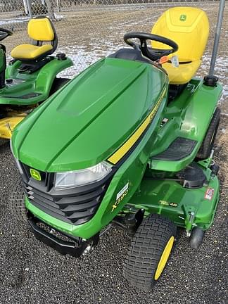 Image of John Deere X390 equipment image 1