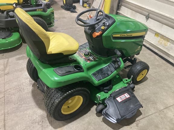 Image of John Deere X390 equipment image 1