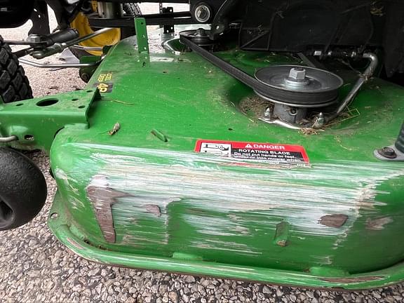 Image of John Deere X390 equipment image 3